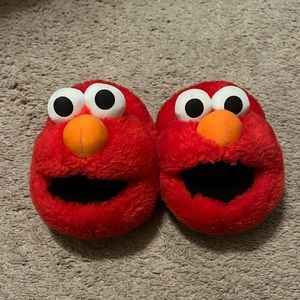 Sesame Street Elmo slippers